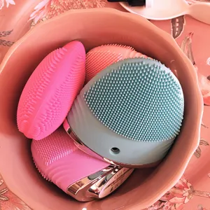 Cepillo Facial Codes